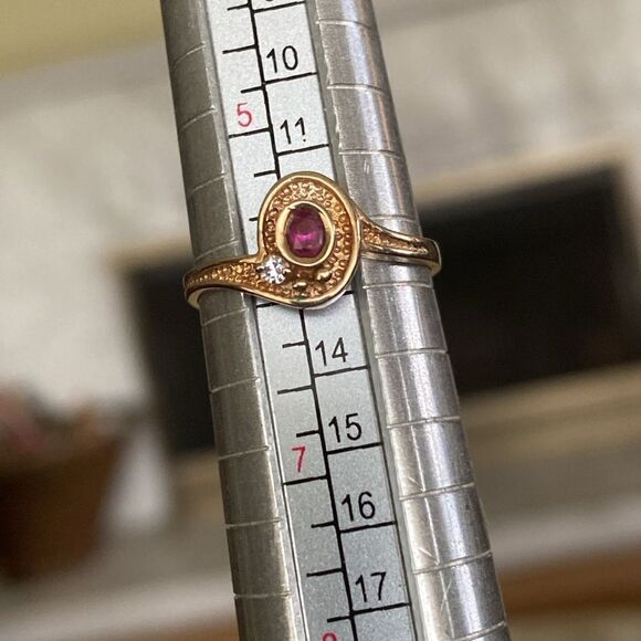 10K Yellow Gold European Made Genuine Ruby & Diamond Ring - Picture 10 of 10